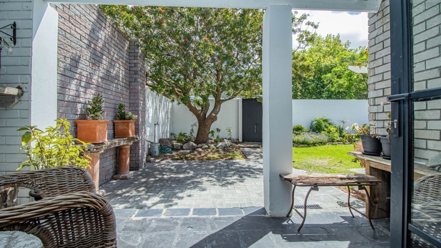 4 Bedroom Property for Sale in Kleinmond Western Cape